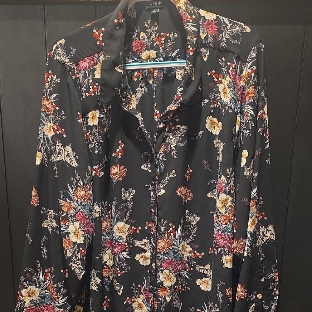 Torrid Black Multicolor Floral Women's Shirt